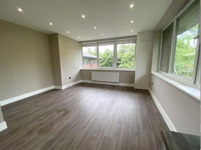 Apartment for rent in Ancells Business Park, Hart