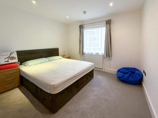 Flat for rent in Wealdstone, Greater London