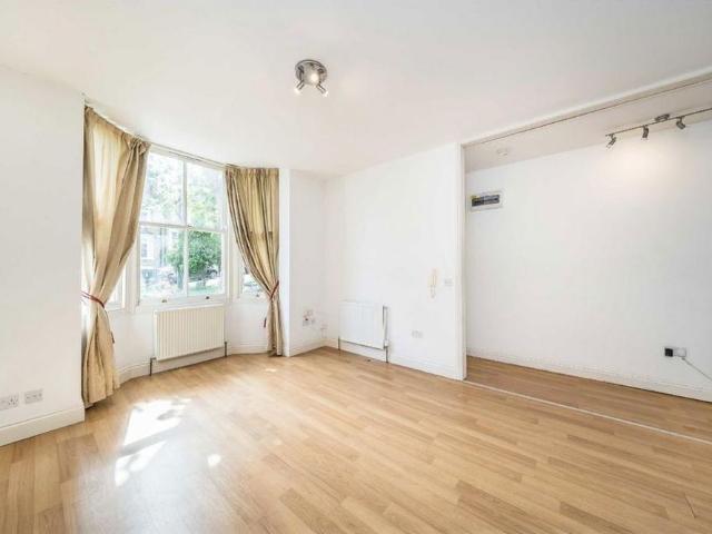 Apartment for rent in West Norwood, Greater London