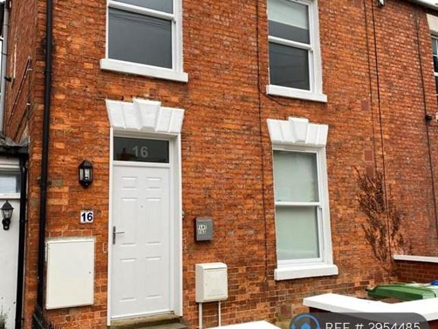 Flat for rent in Evershot, Oxfordshire