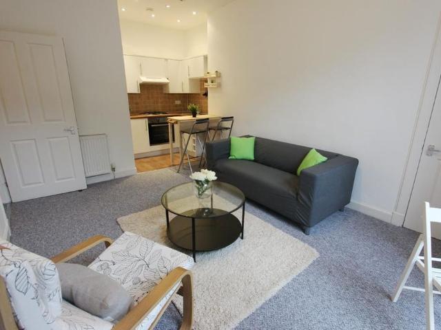 Apartment for rent in Merchiston, Scotland