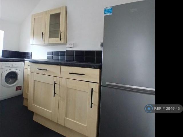 Apartment for rent in Pontyclun, Wales