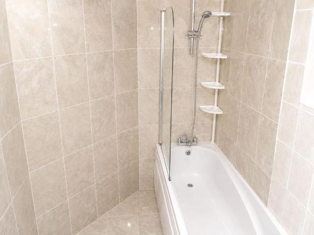 Apartment for rent in Gascoigne Estate, Greater London