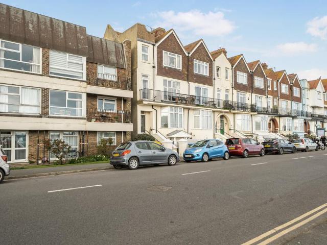 Flat for rent in Clapham, West Sussex