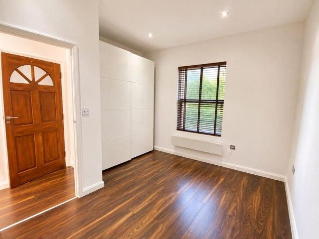 Apartment for rent in Kennington, Greater London