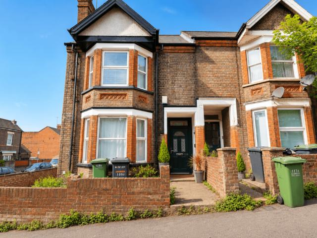 Flat for rent in Spring Park, Luton