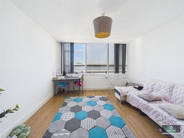 Apartment for rent in Lowfield Heath, Glynde