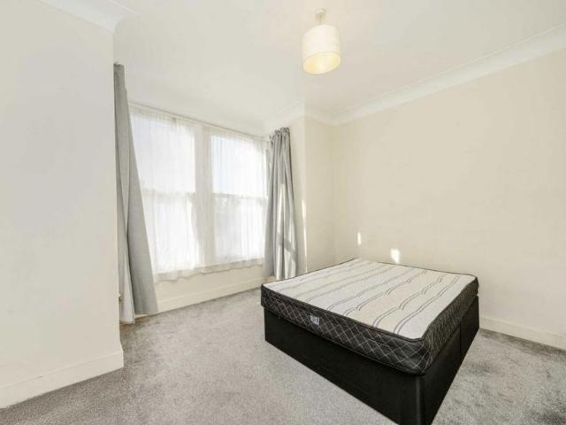 Apartment for rent in Harlesden, Greater London
