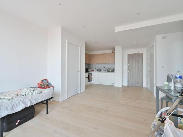 Apartment for rent in Watford Heath, North Watford