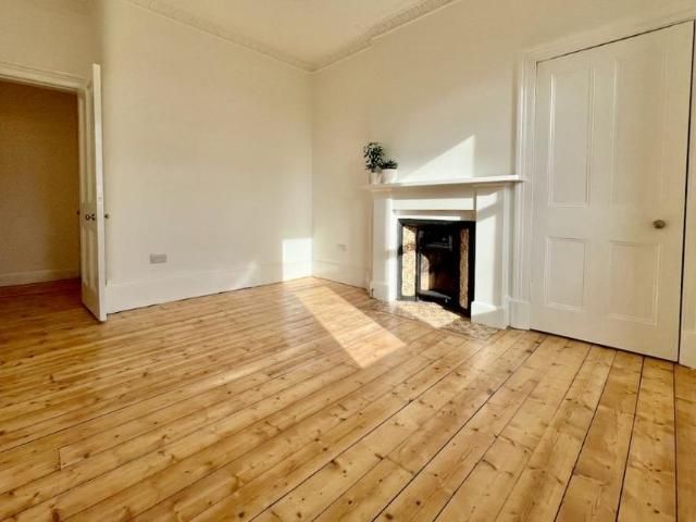 Apartment for rent in Newhaven, Leith