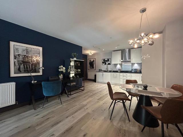 Flat for rent in Hayes, Greater London