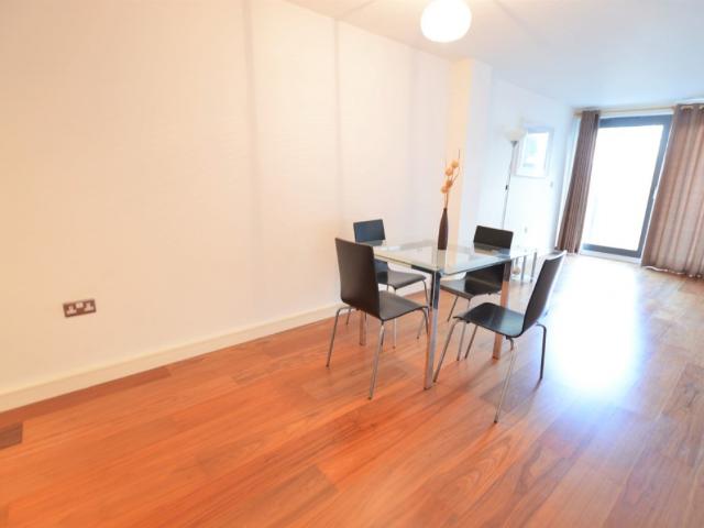 Apartment for rent in Slough