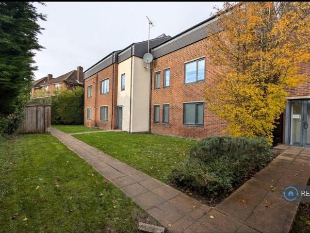 Flat for rent in Midanbury, City Of Southampton