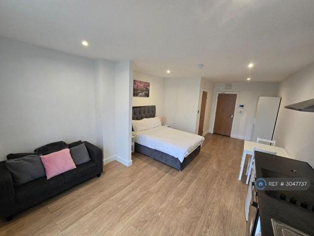 Apartment for rent in Hanley, Stoke-on-Trent
