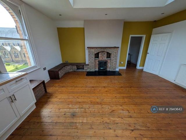 Apartment for rent in South Cliff, Kepwick