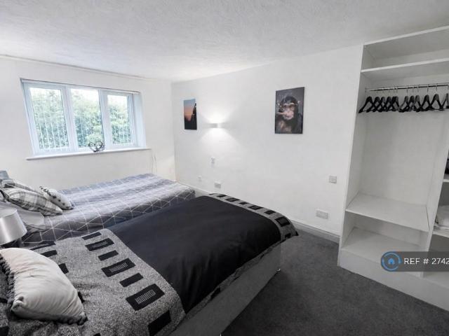 Flat for rent in Saddleworth, Pendock