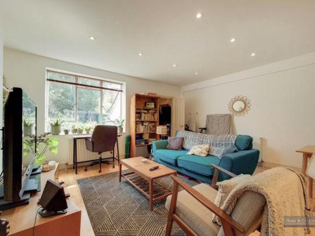 Flat for rent in Kentish Town, Isle Of Man