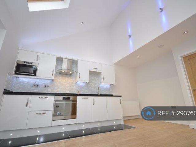 Flat for rent in Elmsbrook, Evershot