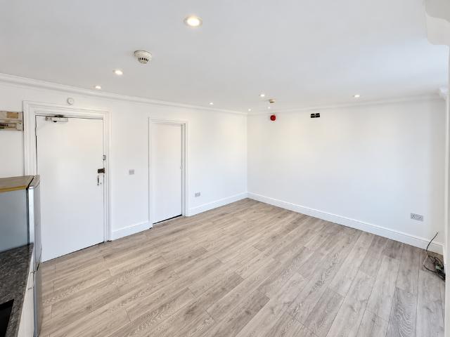 Apartment for rent in East End, Rushmoor