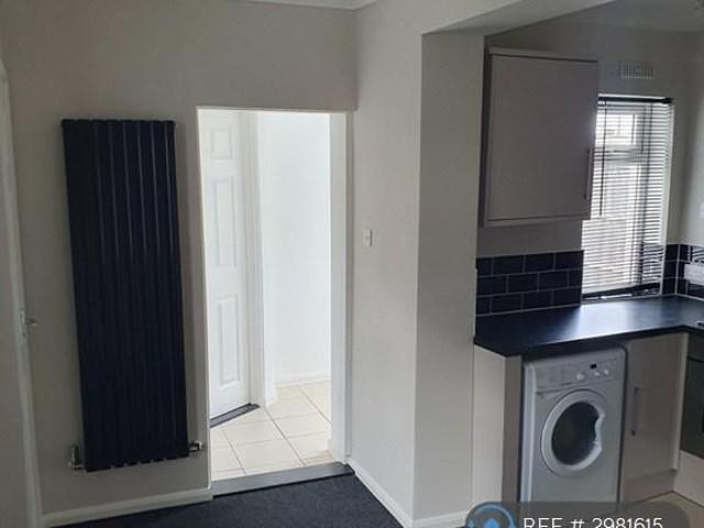 Apartment for rent in Regent Quay, Oad Street