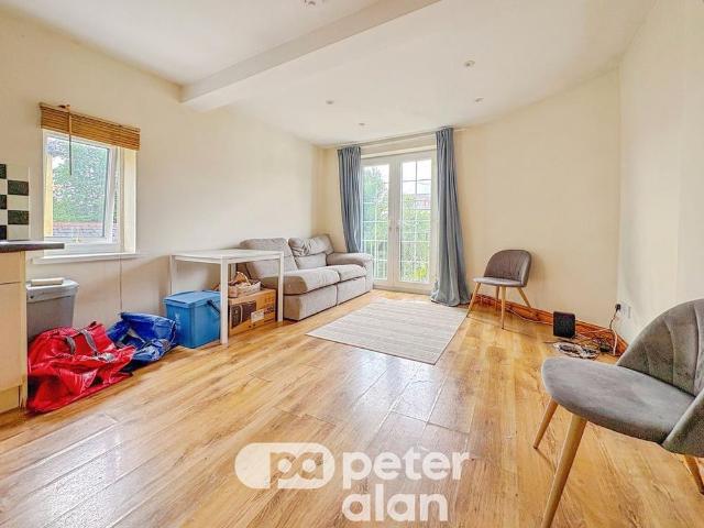 Apartment for rent in Falcon Lodge, Wales
