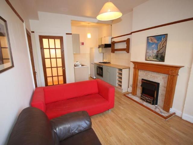 Apartment for rent in Merchiston, Scotland