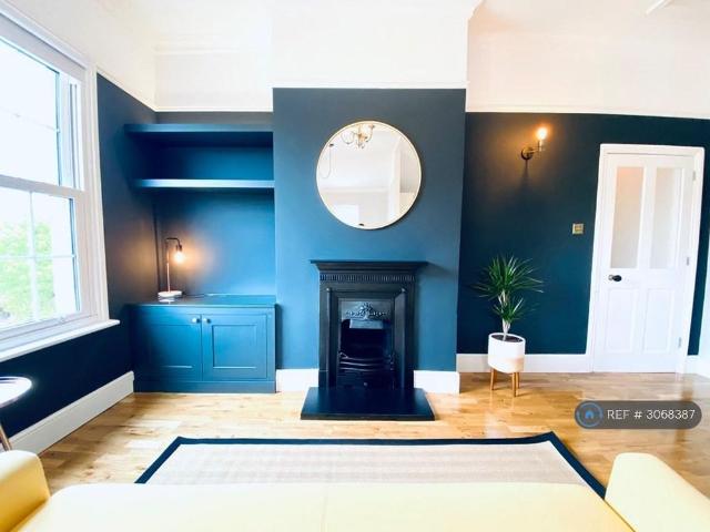 Apartment for rent in Sydenham, Warwick