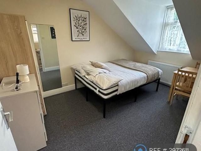 Flat for rent in Greater London