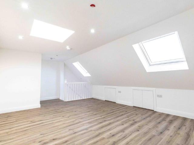 Flat for rent in Earl's Court, Isle Of Man