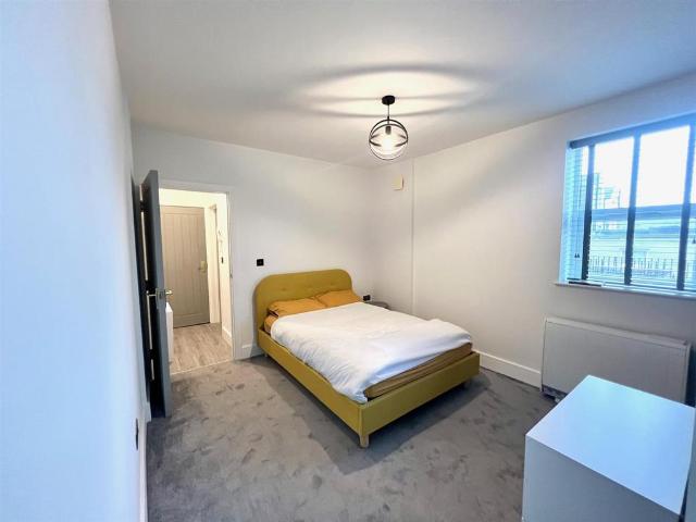 Flat for rent in Chatham