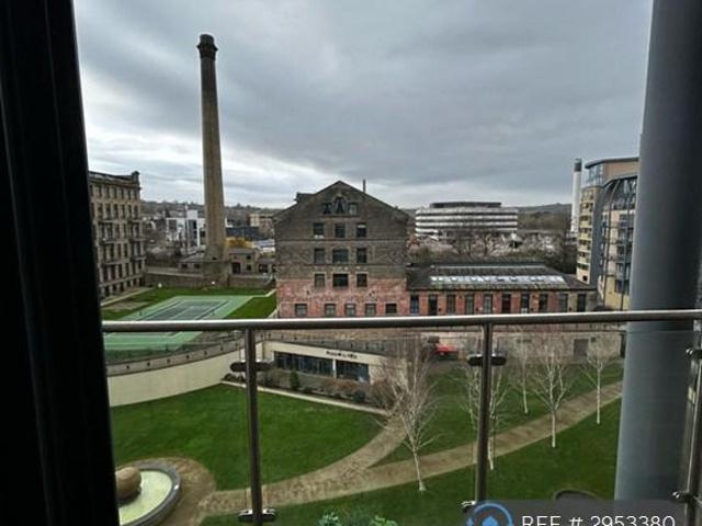 Flat for rent in Baildon, West Yorkshire