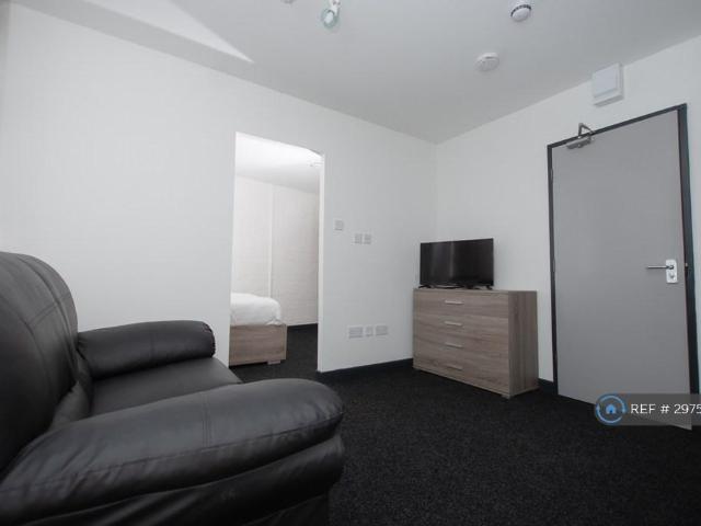 Flat for rent in Stoke, Stoke-on-Trent