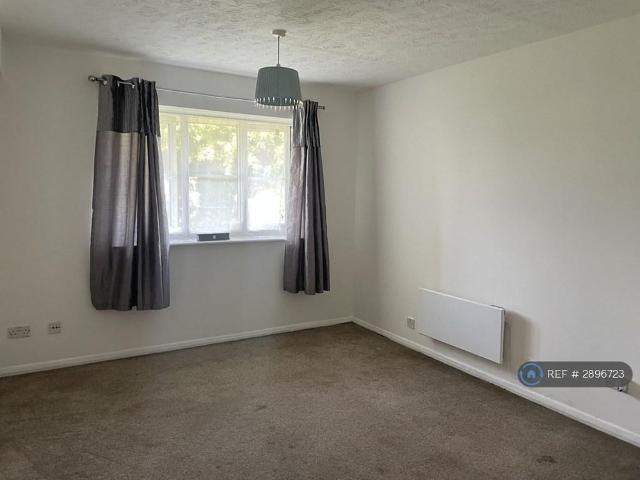Apartment for rent in Ponders End, Greater London
