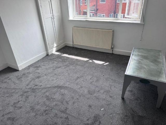 Apartment for rent in London Park, Mirfield