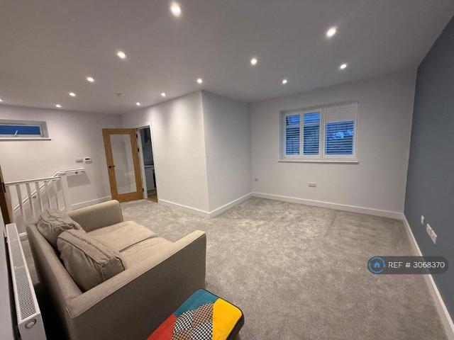 Apartment for rent in Dibden Hill, Buckinghamshire