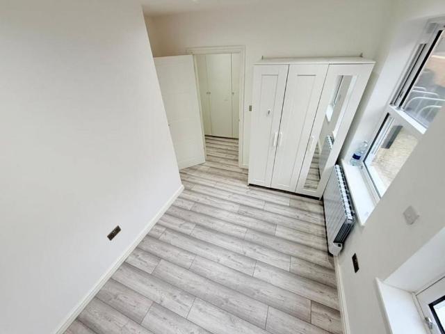 Apartment for rent in Midway, Kent