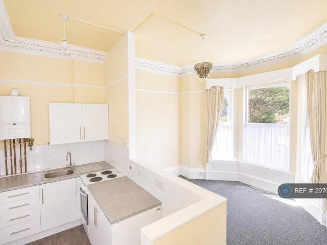 Flat for rent in Meols Cop, Southport