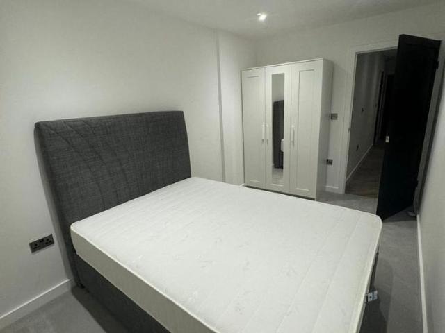 Apartment for rent in Daws Hill, Cressex