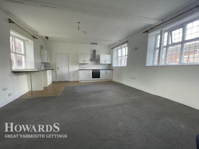 Flat for rent in Southtown, Stokesby