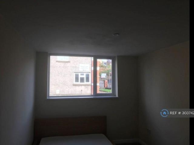 Apartment for rent in Bargoed, Wales