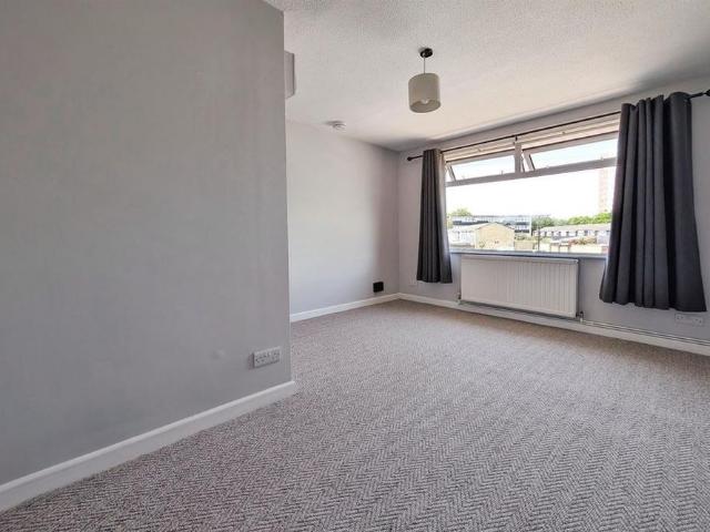 Apartment for rent in The Polygon, City Of Southampton