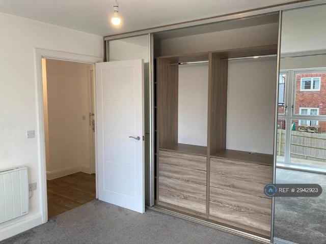 Apartment for rent in St James, Sandown Park