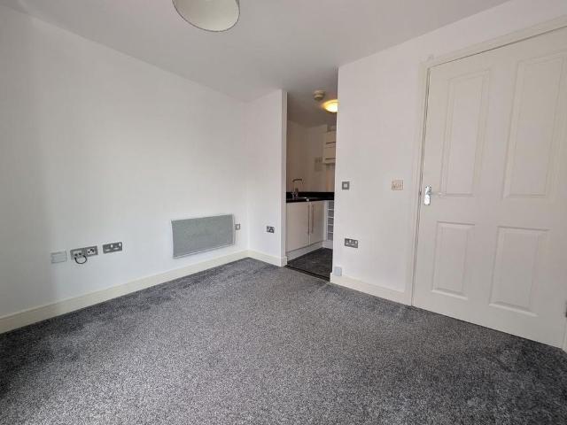 Apartment for rent in Eastern Docks, Southampton