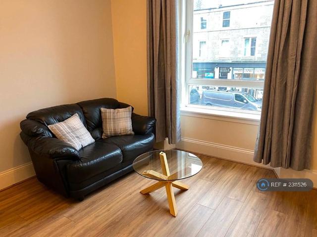 Flat for rent in Ballindoch, Scotland