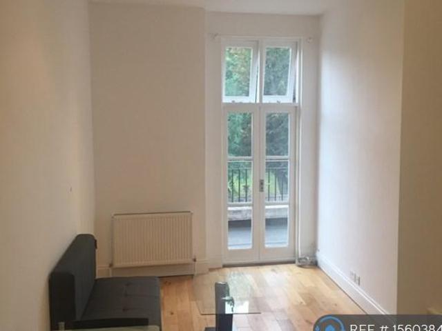 Flat for rent in Streatham Hill, Greater London