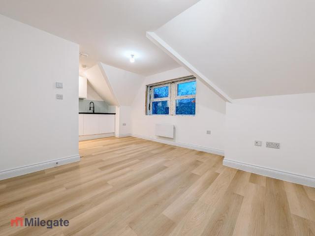 Flat for rent in Cat Hill, Isle Of Man