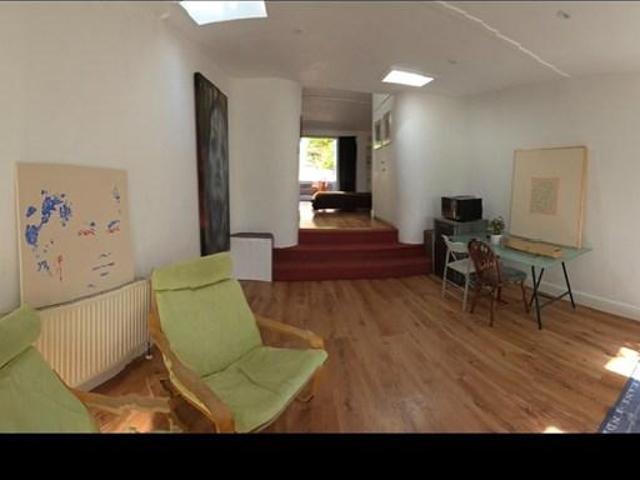 Flat for rent in Preston, Greater London