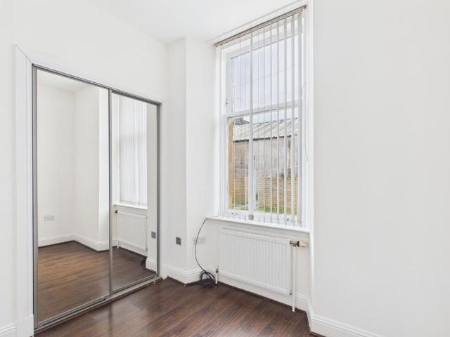 Apartment for rent in Castlehead, Glenburn