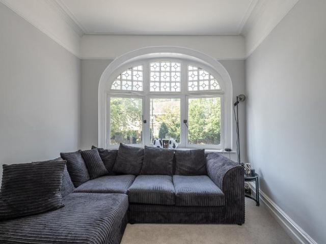 Apartment for rent in East Sheen, Greater London