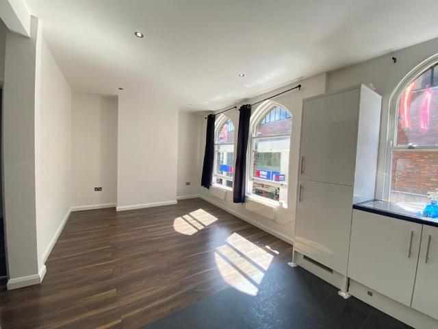 Apartment for rent in Kennington, Greater London